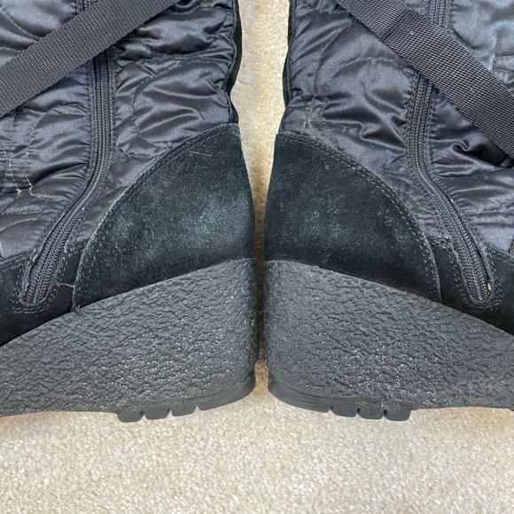 Coach Sz 8 Black Mackenzie Quilted Logo Fur Trim Wedge Tall Boot w Chrome Accent - Picture 7 of 16